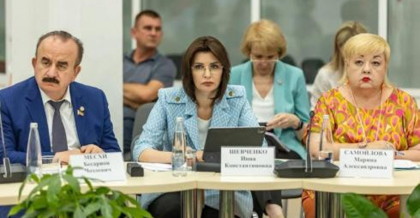 В Таганроге обсудили вопросы занятости и заработной платы жителей региона
